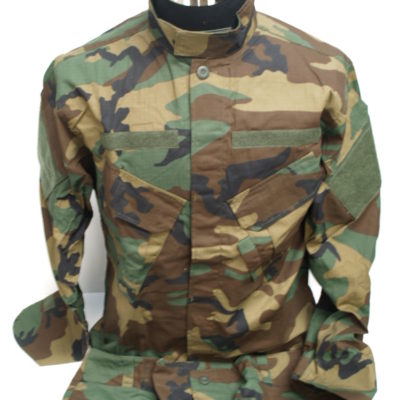 UNIFORME WOODLAND TALLA L