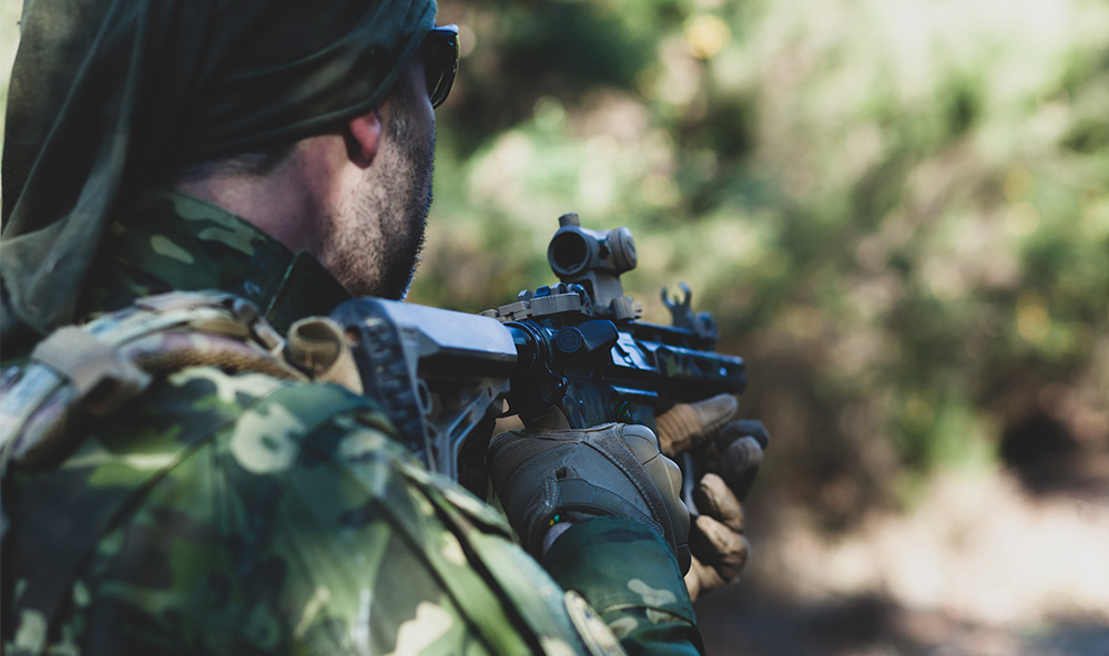 La Guardia Civil interviene dos armas de airsoft en el aeropuerto